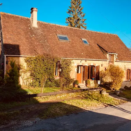 بيت للعطل Charmante Longere En Plein Coeur Du Perche
